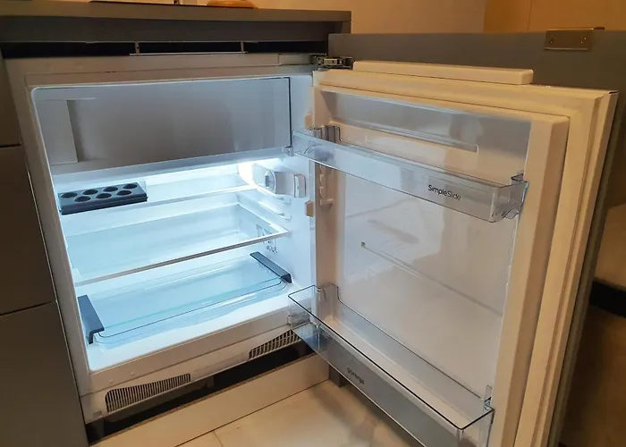 Riverside Elegance דירה *