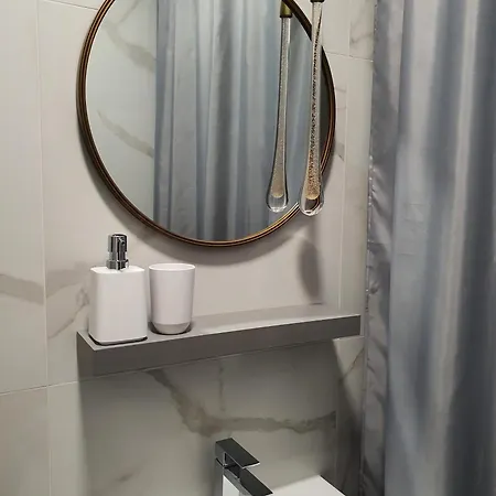 Appartamento Riverside Elegance *