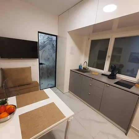 Riverside Elegance Lubiana