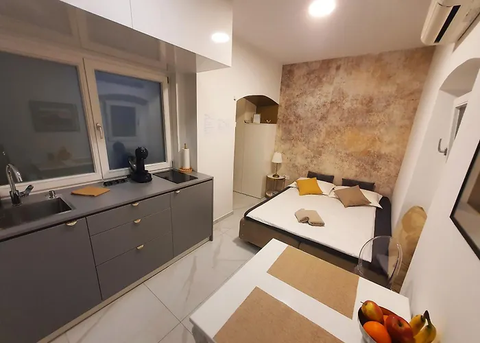 Riverside Elegance Appartement *