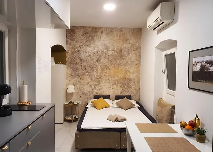 Riverside Elegance Appartement