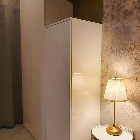 Riverside Elegance * Ljubljana