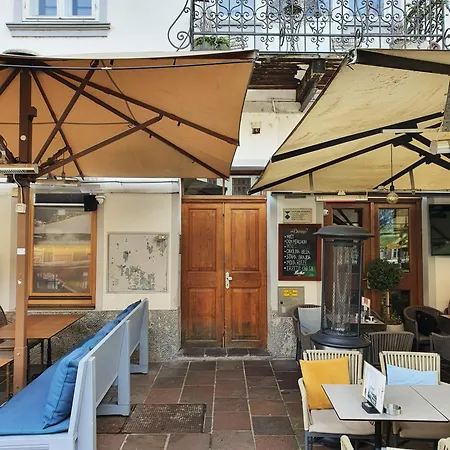 Riverside Elegance *